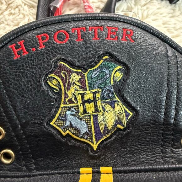 Loungefly Harry Potter Quidditch Backpack – Black/Red/Yellow - Picture 6 of 8